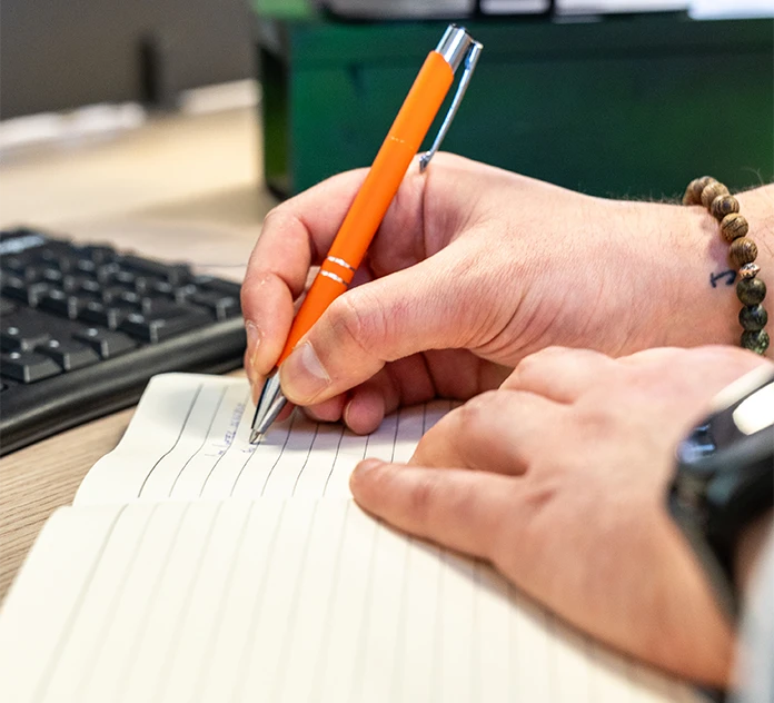 Découvrez nos autres solutions d'assurance pour compléter votre protection professionnelle.