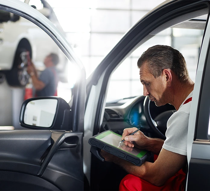 Illustration des solutions Assurance professionnels de l’auto adaptées aux besoins de la profession Centre de contrôle technique - ETIK Assurance