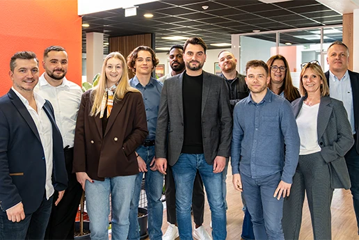 Conseillères commerciales de l’équipe ETIK Assurance pour l’accompagnement personnalisé et le conseil de nos clients.
